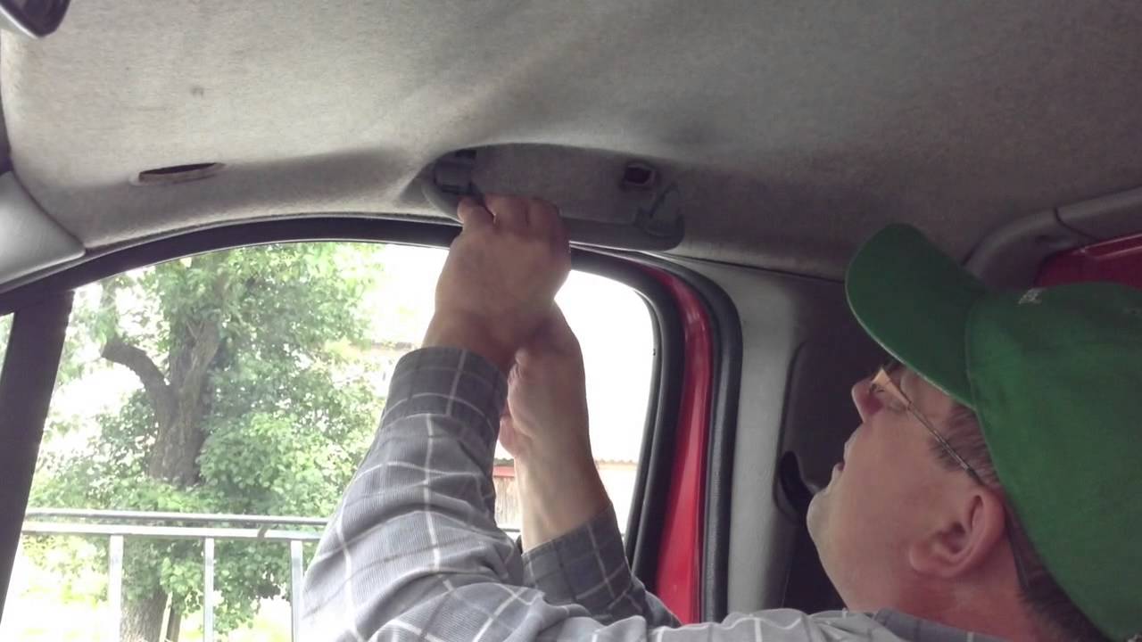 Как снять потолок Renault Trafic ? | Removing the ceiling