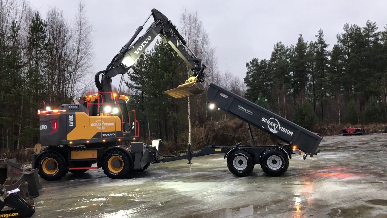 Köp Hjulgrävmaskin Volvo EW160E med schaktvagn och välutrustad på Klaravik