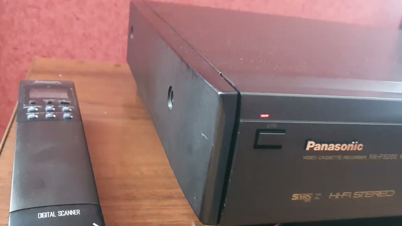 Hi-fi стерео видеомагнитофон Panasonic FS 200 в идеальном состоянии