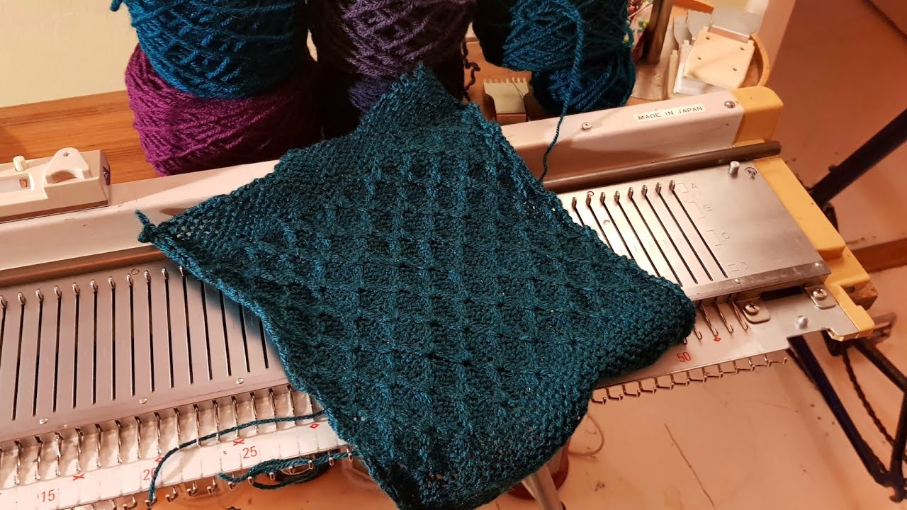 Tuck Stitch on The Knitmaster Mod 150