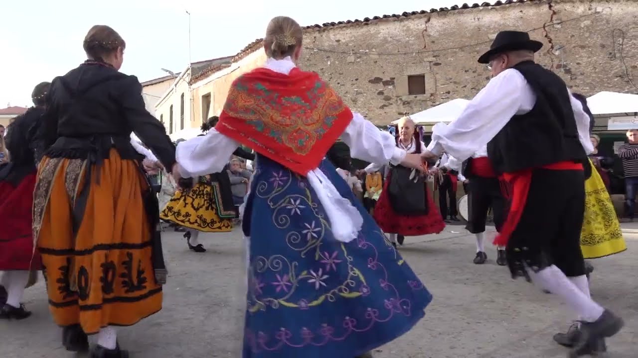 Corrido de Mariano Encinas - Grupos Pisuerga Huerta del Rey y Castell Delicias de Valladolid
