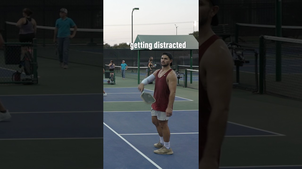 Бро как раз собирался поесть. #маринованныймяч #жизньмаринованногомяча