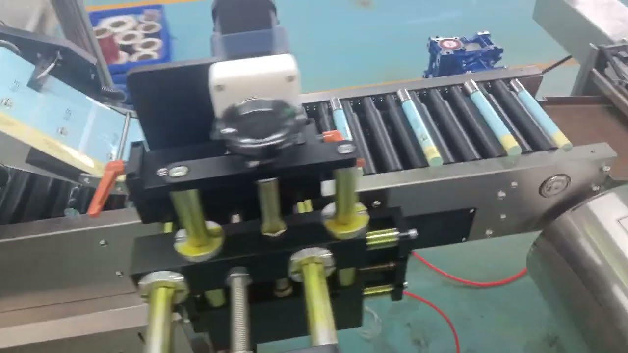 Auto perfume box packing machine#cartonpackingmachinery #cartoningmachine #packingmachine