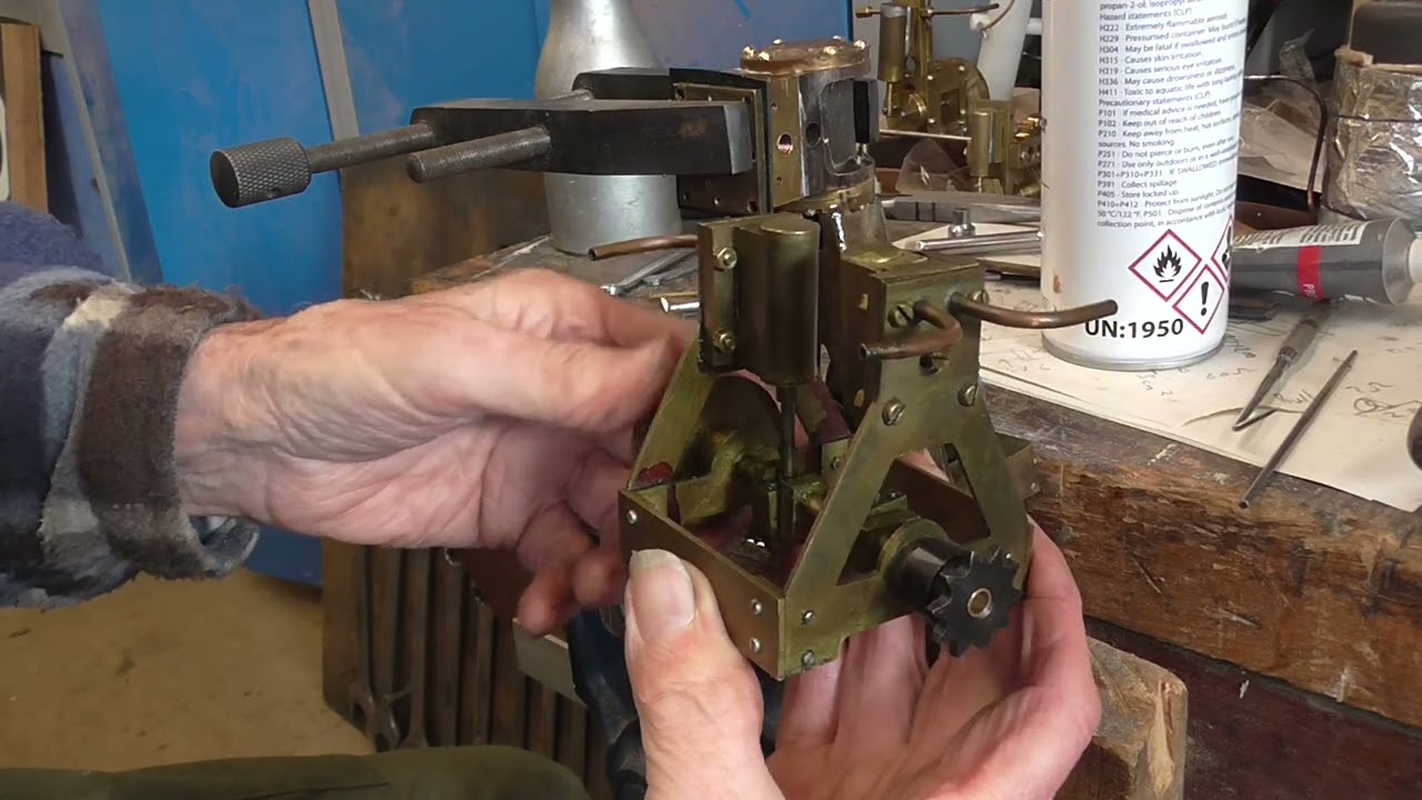 00017   CopySteam engine first run