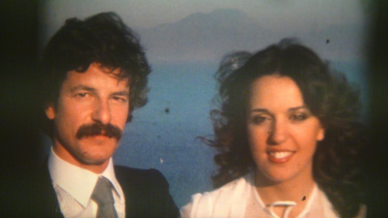 film di un matrimonio  celebrato il 4/7/1980 tra  Aldo e Marilena  recuperato al mecato del baratto