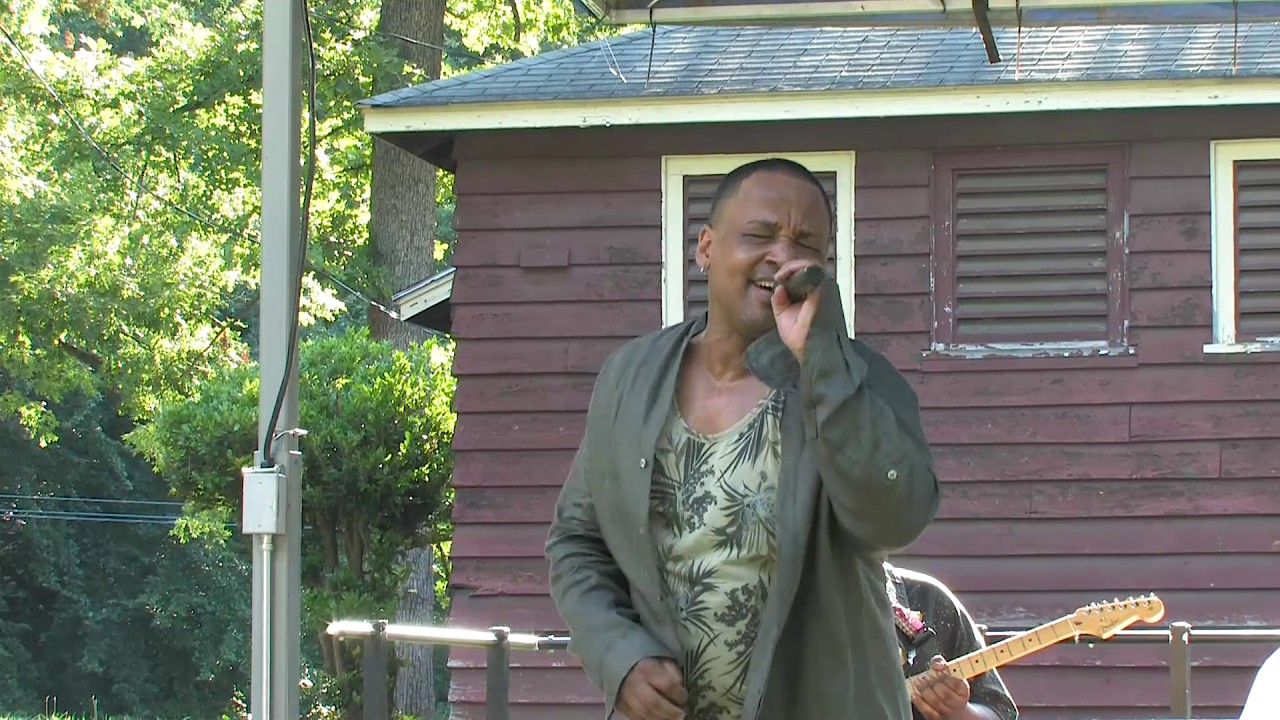 (LIVE)  I Want You Marvin Gaye cover Dale Kimber