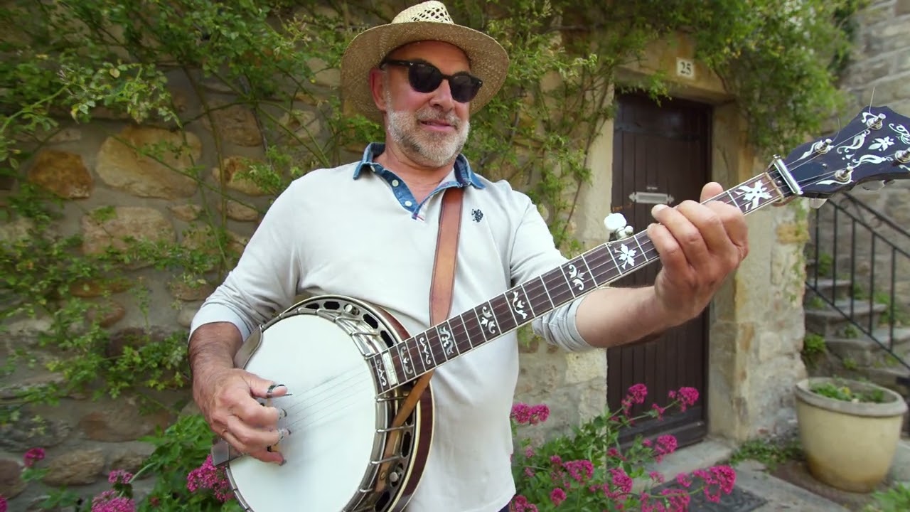 Kentucky Girl (charlie Moore)  with  NEW BLUEQUITACH    Bluegrass Band