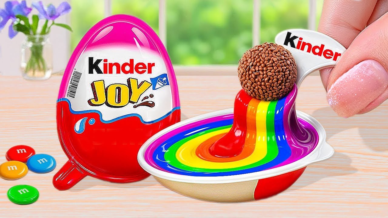 Шоколадный торт Kinder против Радужного торта | Рецепт сытного мини-торта &laquo;Радуга&raquo; из Kinder Joy ...
