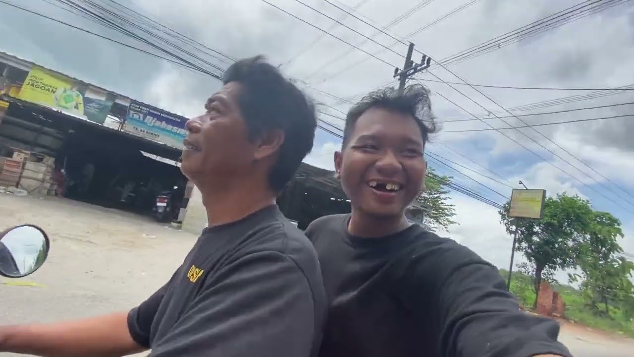 MENJADI DEBCOLECTOR MENGAMBIL MOTOR DAN KAMBING KORET