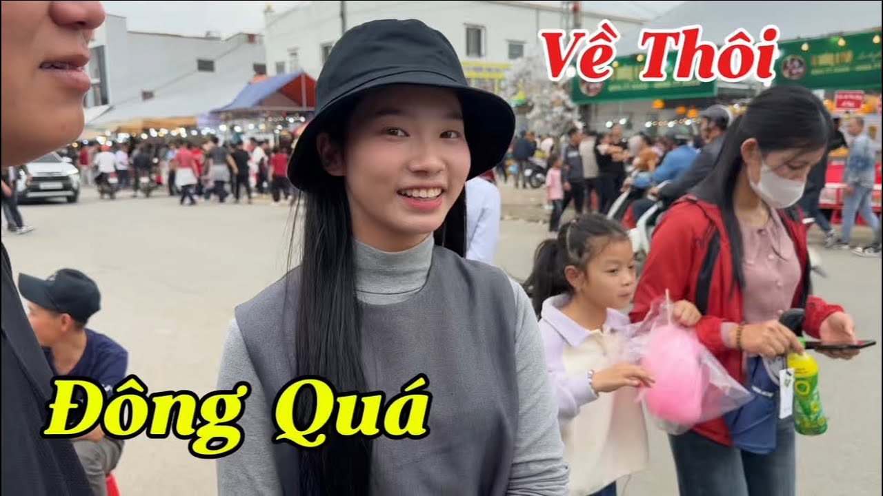 Vợ Chồng Khánh Ngọc + Hoài Anh Đi Chợ Viềng Đông Quá Không Chen Nổi