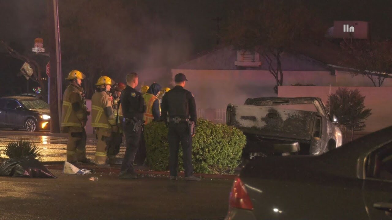 3 dead after fiery car crash in west Phoenix