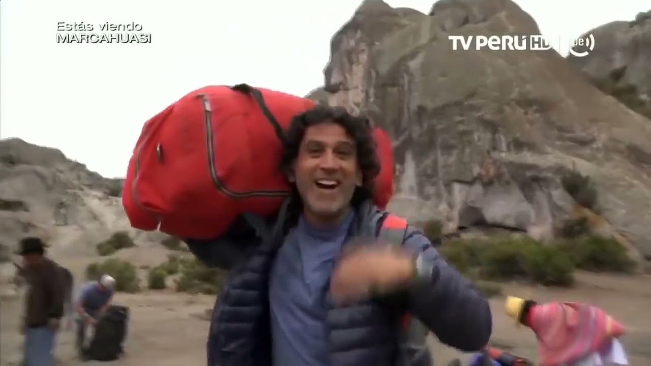 Campamento en Marcahuasi Manolo del castillo| Mochilea Perú