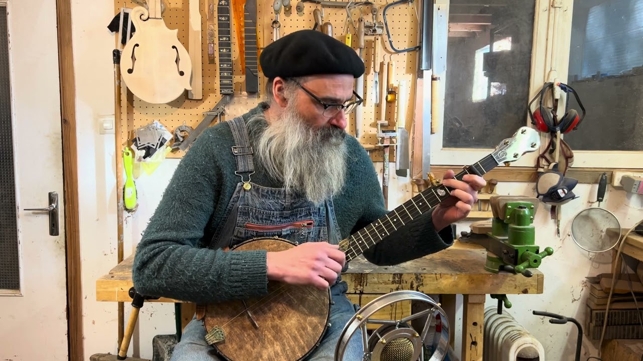 Hutchings banjo number 100 !