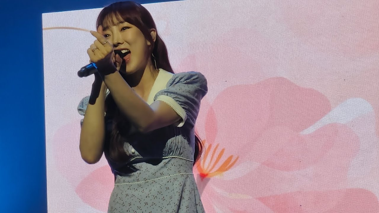 [220911] 이보람 (LEE BO-RAM) - 그때 그 순간 그대로 (그그그) At That Moment @ Hallyu Travel Fiesta 2022 Singapore