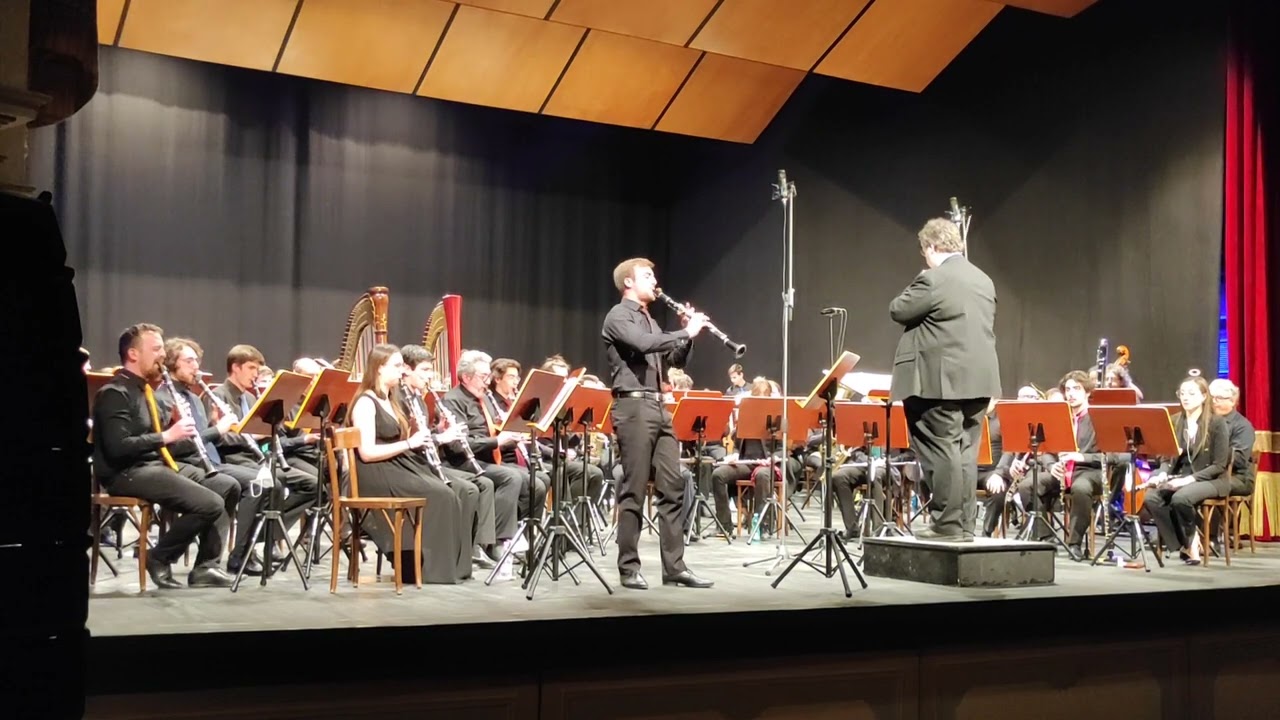 CONCERTO N 2 PER CLARINETTO di Oscar Navarro. Solista Mº Lorenzo Vivaldelli - Dirige Mº Andrea Loss