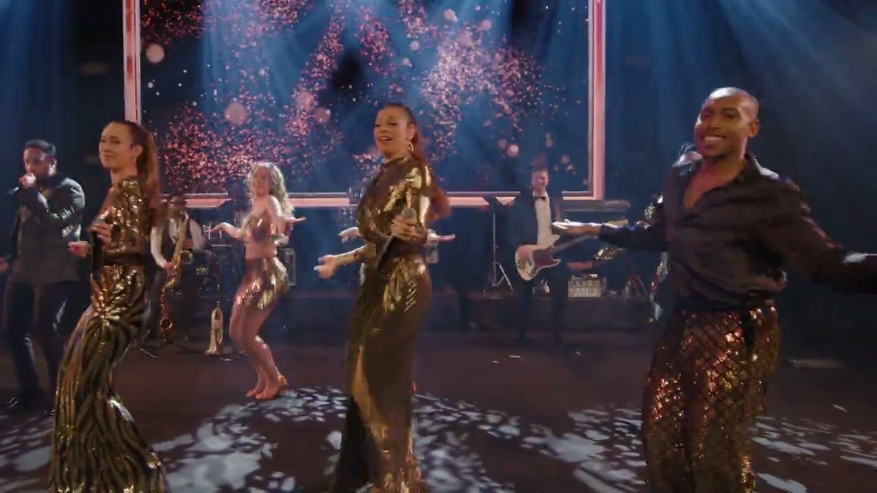 She Move It Like LIVE | Bollywood Wedding Performance by New Amsterdam Collective