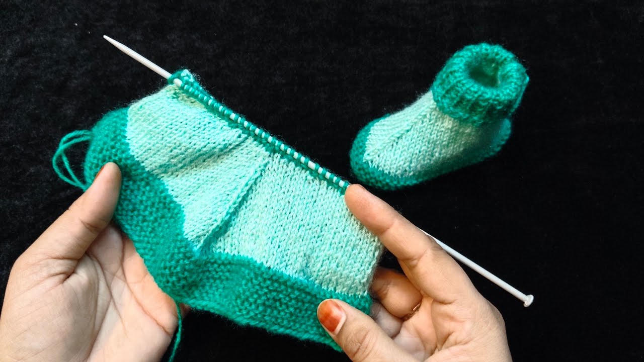Baby_socks_very_simple_and_easy_for_all