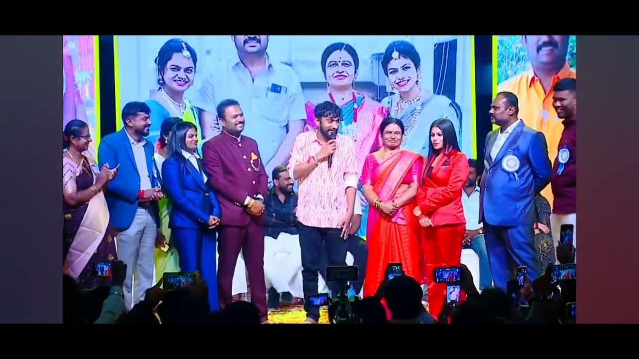 ಡಾ. ಶಿವಲಿಂಗೇಗೌಡರ ಸಹನಾ ಹೈಟೆಕ್ ಸ್ಕೂಲ್ ವಾರ್ಷಿಕೋತ್ಸವ ಕಾರ್ಯಕ್ರಮಕ್ಕೆ ಆಗಮಿಸಿದ ಬಿಗ್ಬಾಸ್  ಗಿಲ್ಲಿನಟ #gilli