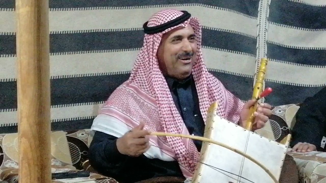 الشاعر وعازف الربابة محمد ابو عكاش الشمري شرفنا في مجلس عنزة