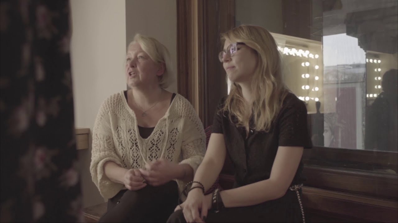 Dramatyczny od kulis - Garderobiane