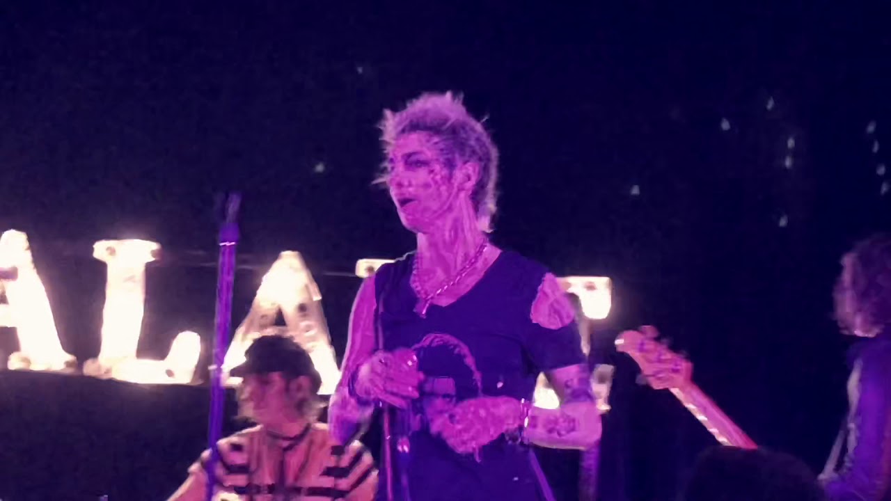PALAYE ROYALE LIVE 9/17/18