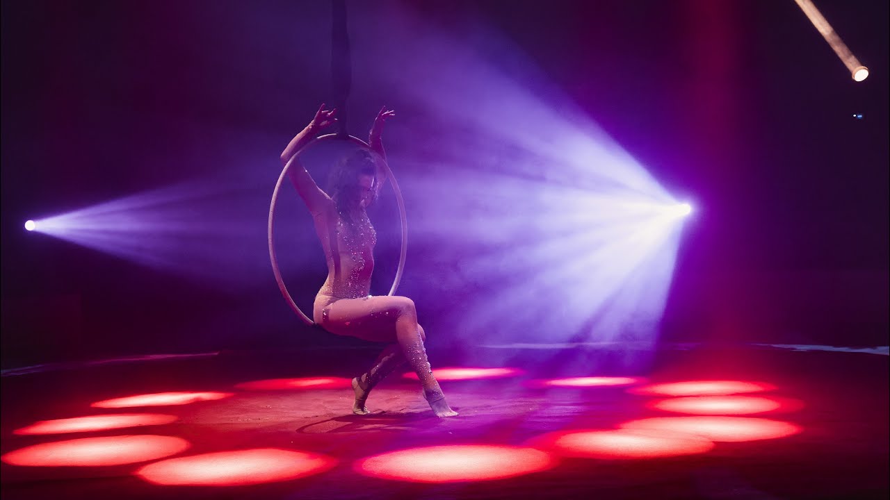 Circus Louis Knie | Mila Ryzhkova | Hoop
