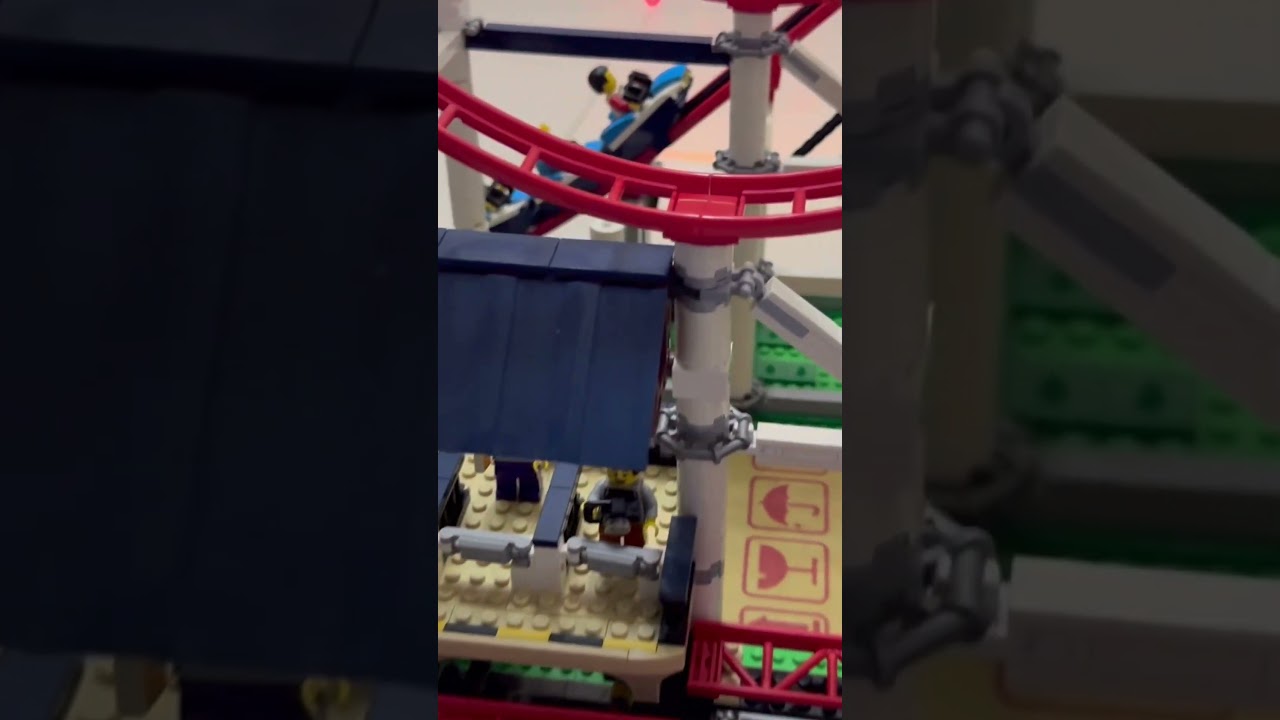 Lego 10261 roller coaster 