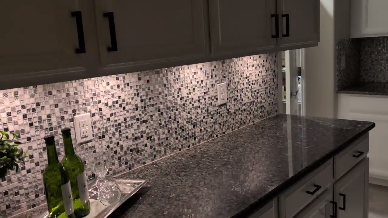 Under cabinet LED lights