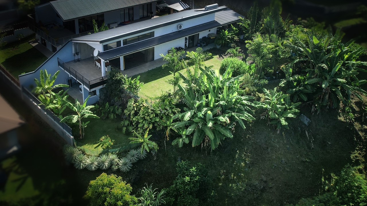 Tahiti - Punaauia - Villa contemporaine sans vis à vis
