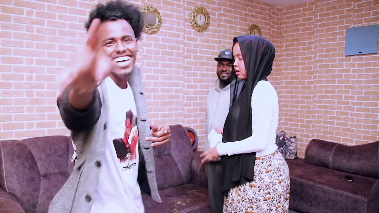 PRANK {KHALIF O DAROOGA KAGA NAXSADAY MIZBAH ,YUU IYO AMIN} QOSOLKA ADUUNKA