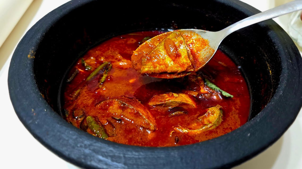 തേങ്ങ ചേര്‍ക്കാത്ത നല്ല കുറുകിയ ചോറോട് കൂടിയ meen curry |Meen Mulakittatu |Ayala Fish Curry 