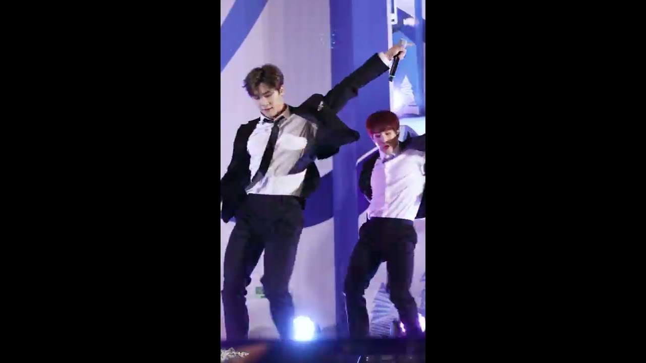 [세로캠] 171208 러브밀크페스티벌_아스트로(ASTRO) 문빈(MUNBIN)_니가 불어와(Crazy Sexy Cool)