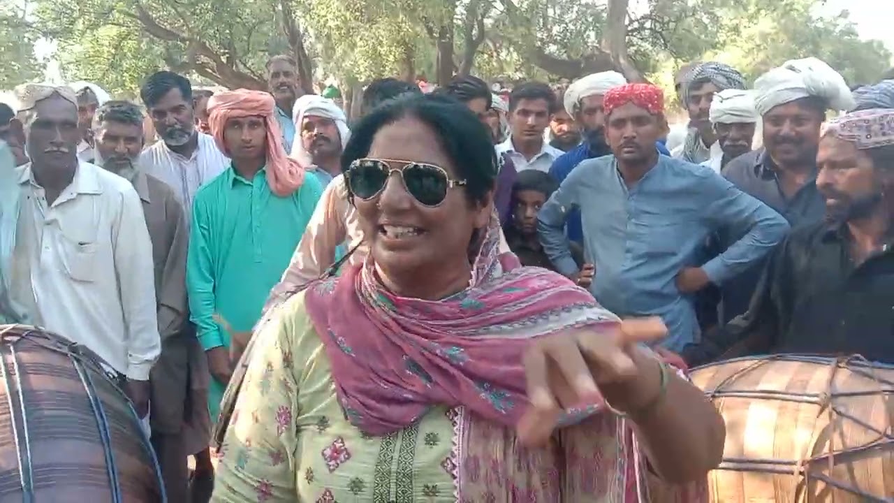 Tenu pyar kete a mere kasoor he........Nooran malangni VS Munir Litti at Bala peer darbar ##.......