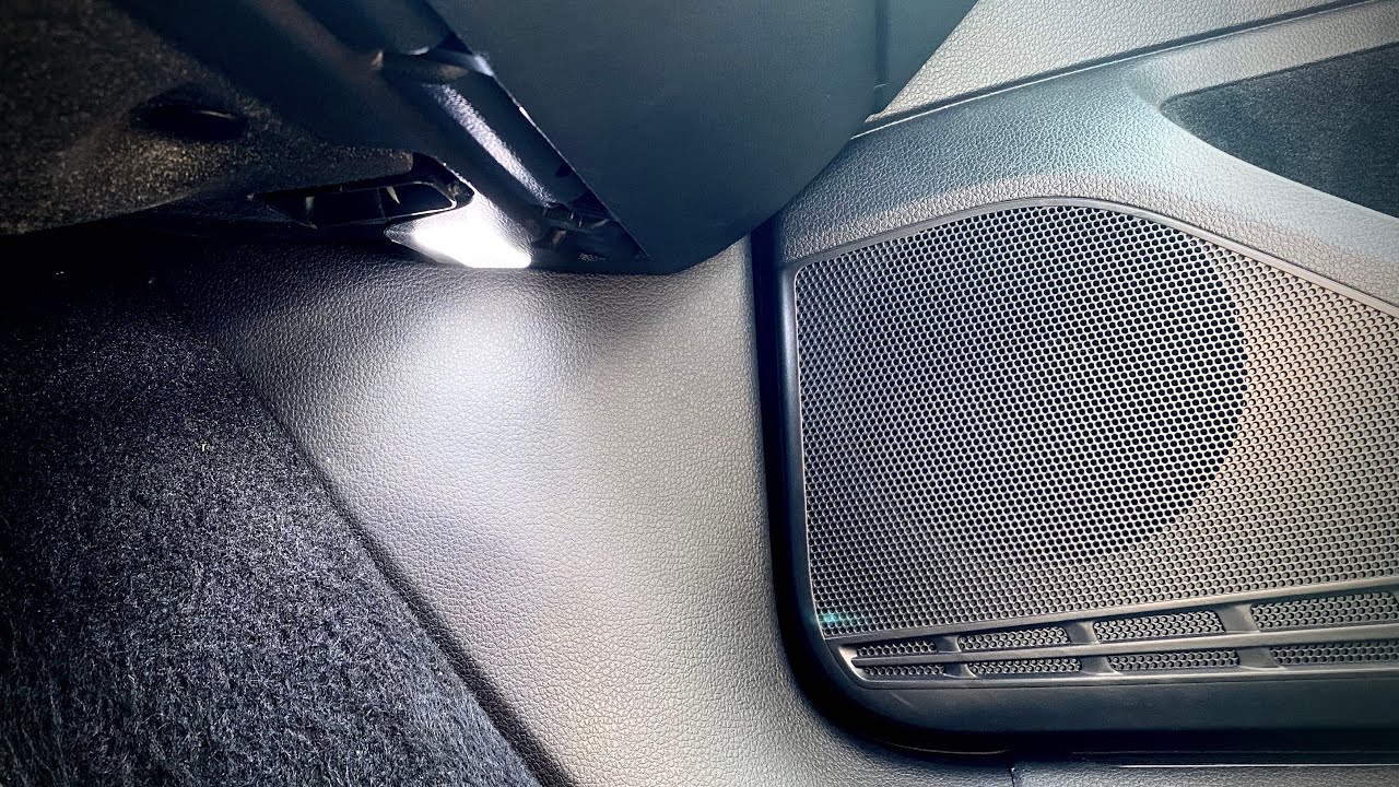 VW Golf MK7 (5G) footwell light retrofit (part 2)