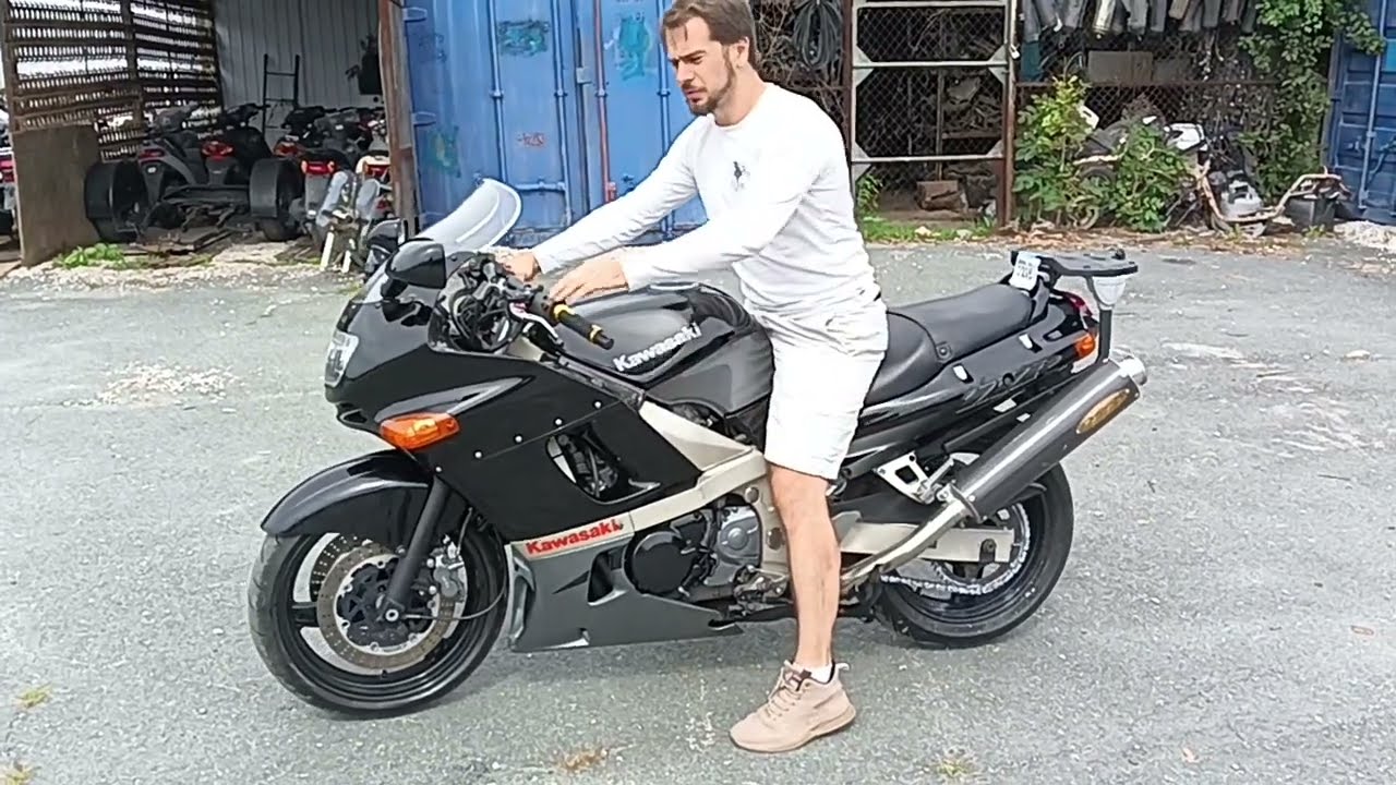 KAWASAKI ZZR400 - ZX400N-024066