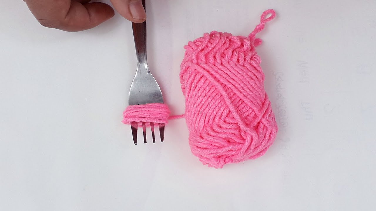 hand embroidery amazing sewing hack  trick, easy flower embroidery trick with fork