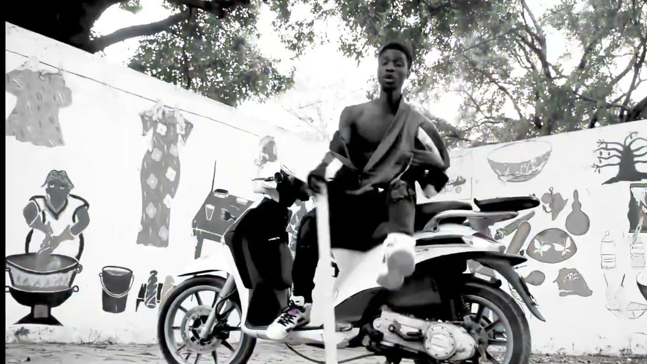Amana - TOMIZ JUNIOR ( Official Vid&eacute;o )