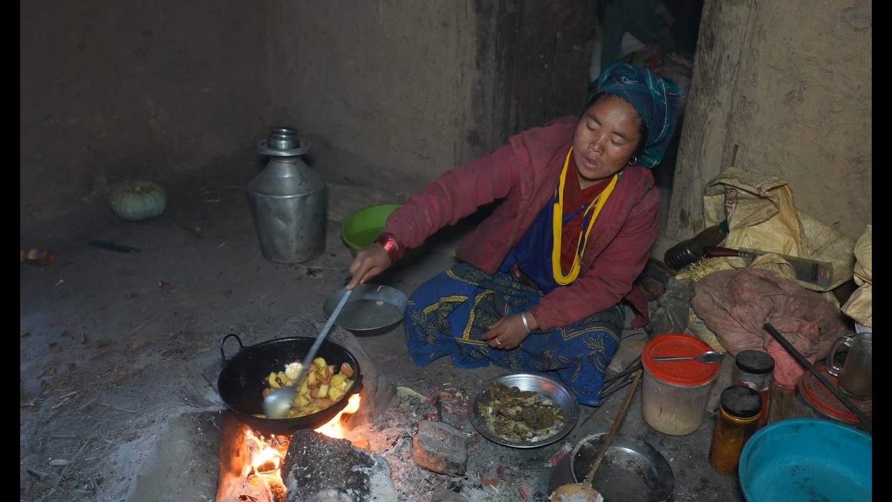 Cooking corn and mashed potato vegetables in the village ll village life