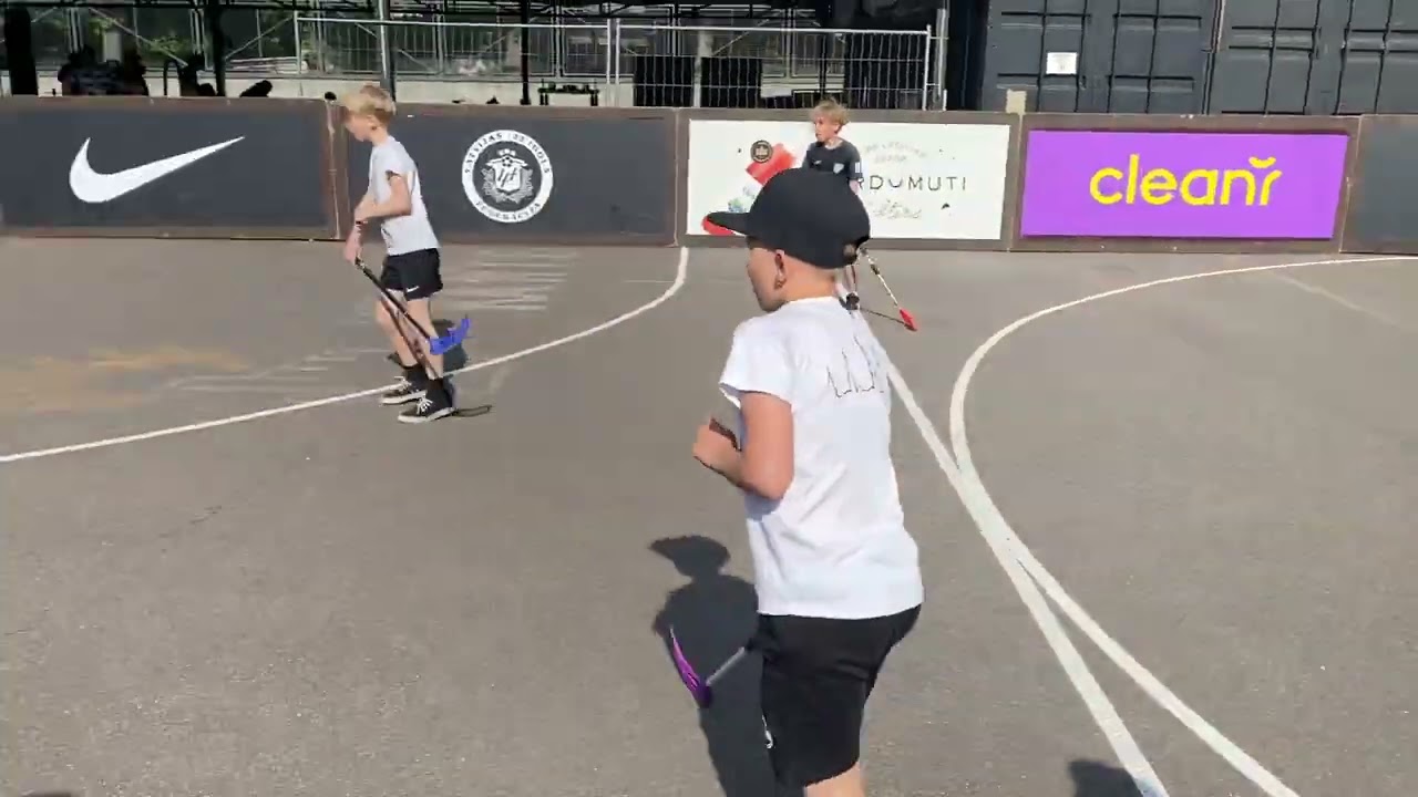 Ghetto Floorball Round 2. U12. Dažas Lauvas - Marinētie gurķī&scaron;i.