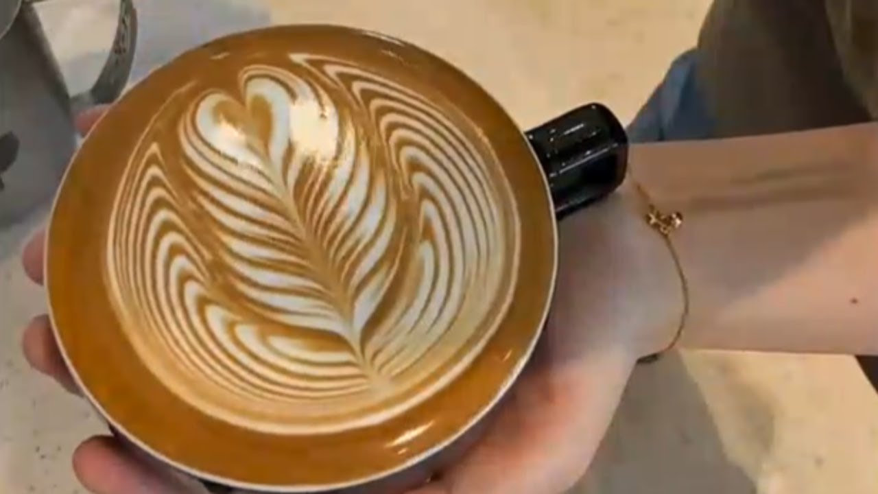 Relaxing Leaf, Swan Latte Art | Barista Coffee Art Process