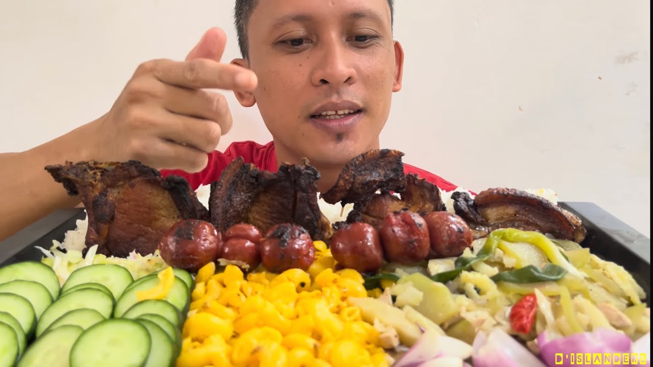 PRITONG BABOY, CHORIZO, MAC AND CHEESE, GINISANG SAYOTE, COLESLAW 