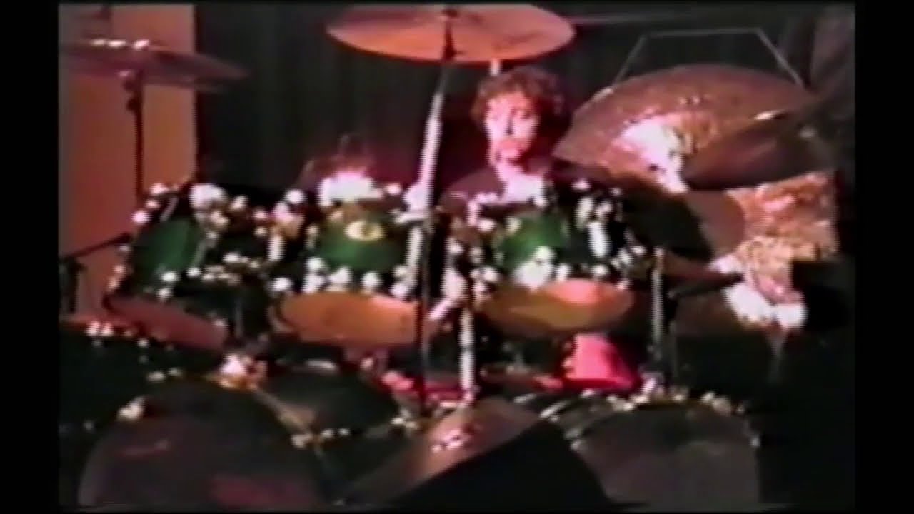 Simon Phillips ,Steve Lukather , Melvin Davis & Jeff Babko - drums solo & Stratus 2001