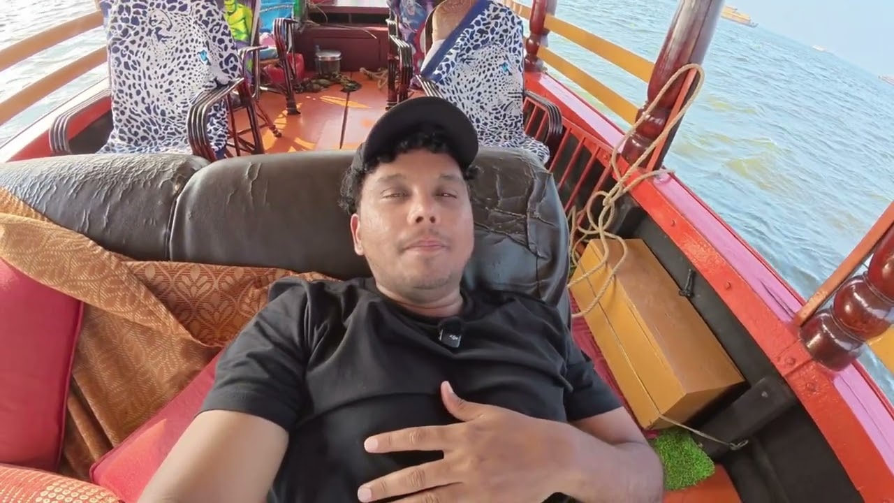 Relaxing in Alleppey Shikara Ride