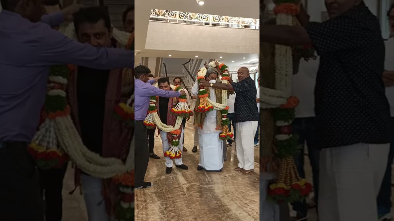 Siddharamiah and bz zameer ahmed khan saheb at residence house
