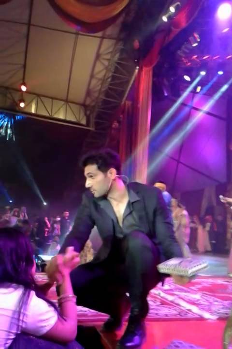 Aham Sharma close!! ~ 04-10-2014 Mahabharata Show