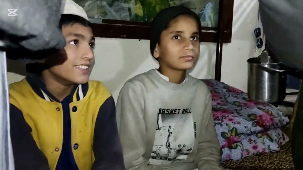 Jazakallah For Gift Children's Enjoying Honey In Dayhk Bhal Shelter Home Bahawalpur 