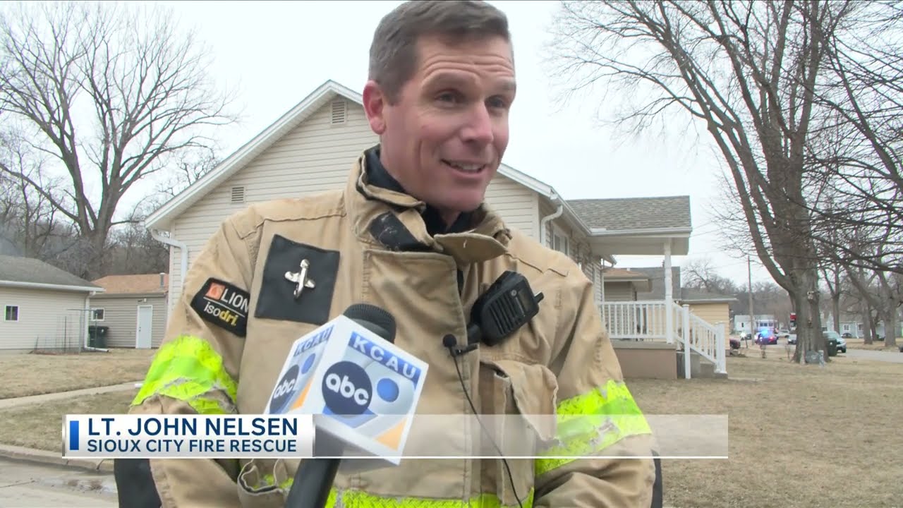 KCAU9- Smoky garage fire spreads to parts of home  | VOSOT