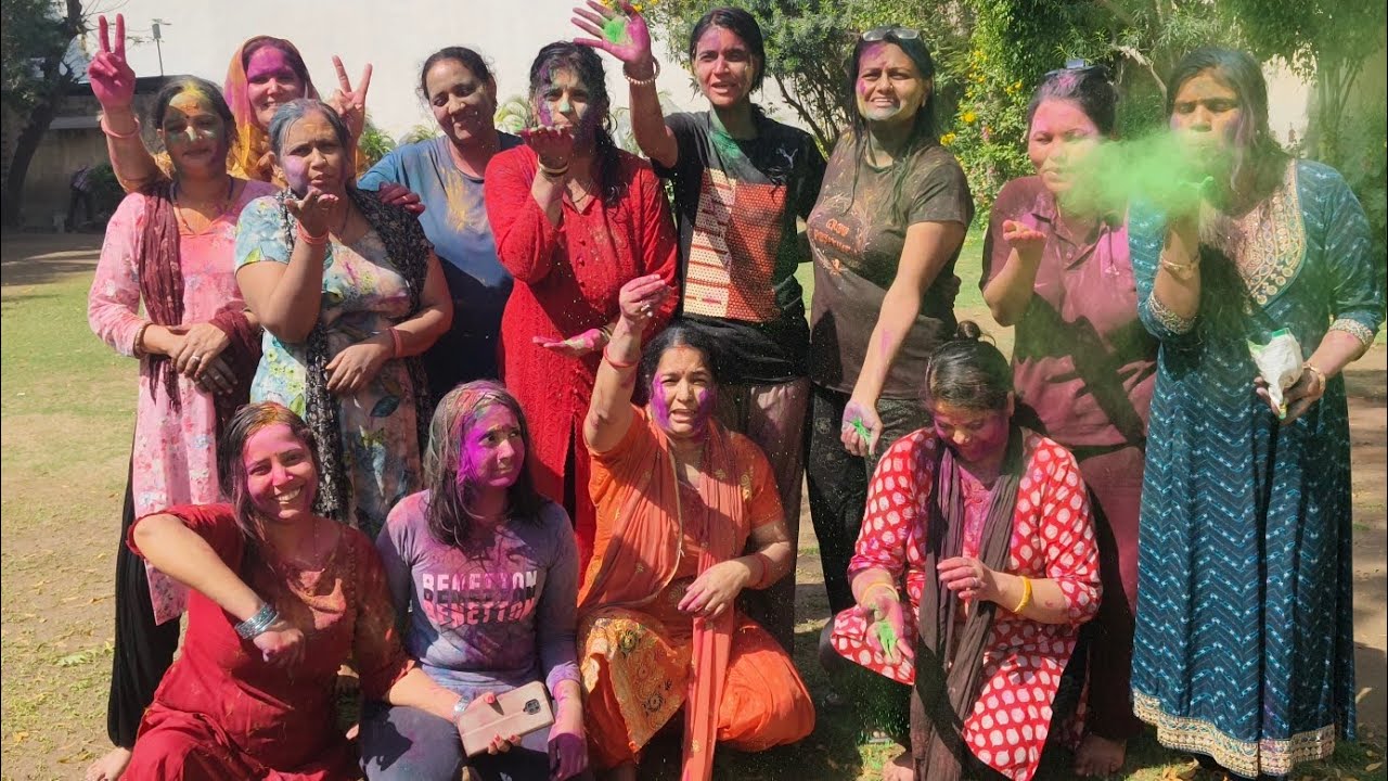 Kumari dolphin vlog #Holi ke rang Parivar aur doston ke sang#studio#youtube#shorts🫟🫟