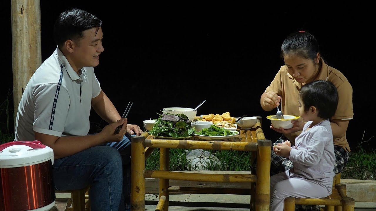 How will Tu Yen react when she knows that Doctor Long will choose to take over his father's company?