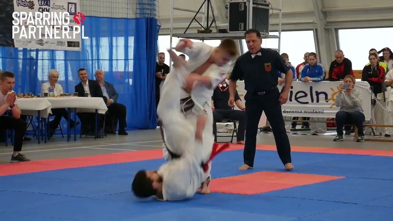 Kamil Kowol vs Mateusz Dyniewicz -65 kg Kwalifikacje do ME Shinkyokushin Mielno 2023